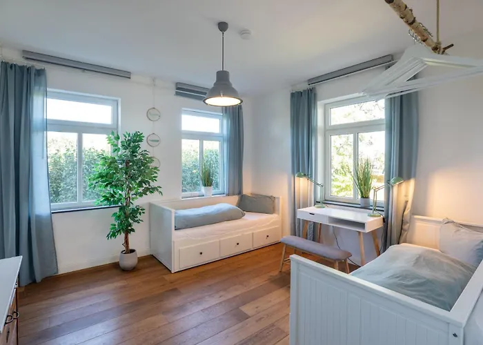 Landzeit * 埃森斯